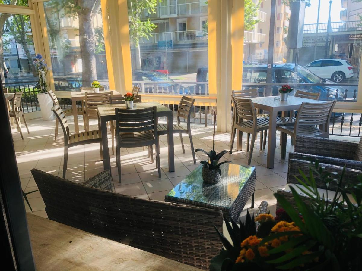 צ'סנטיקו Piccolo Hotel מראה חיצוני תמונה