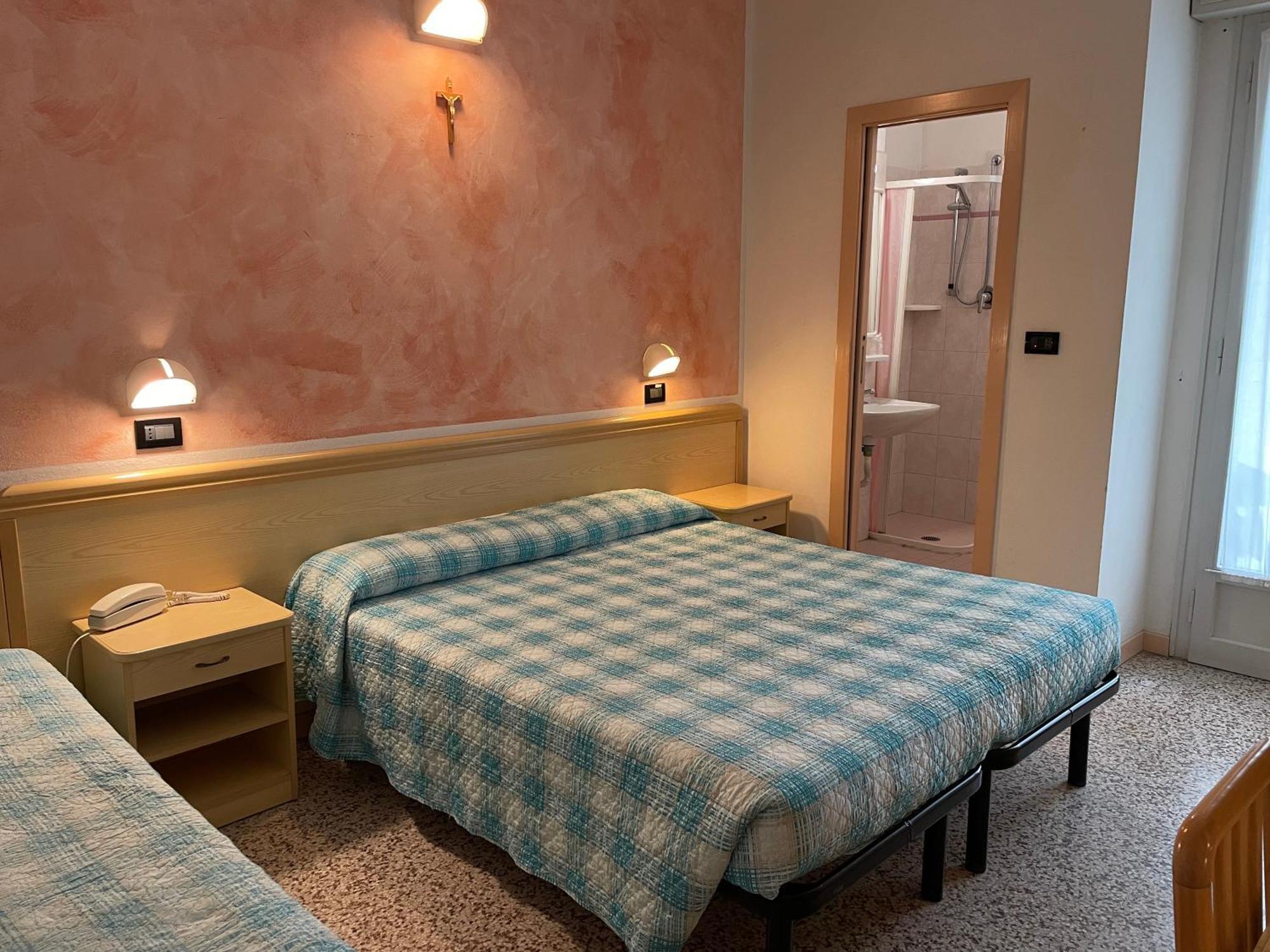 צ'סנטיקו Piccolo Hotel מראה חיצוני תמונה