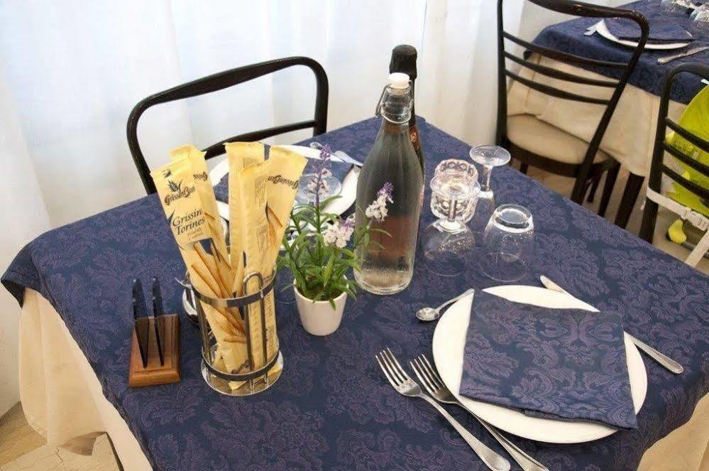צ'סנטיקו Piccolo Hotel מראה חיצוני תמונה